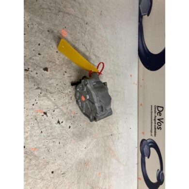 Peugeot 3008  Brake servo vacuum pump YHZ 2019 9804021880