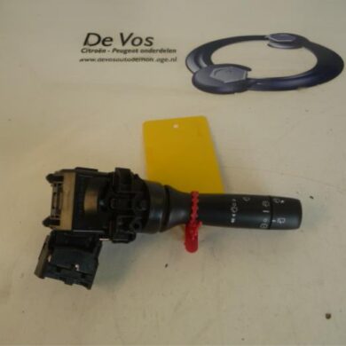 Peugeot 108 1.0 12V Ruitenwis Schakelaar 2015 B000777880