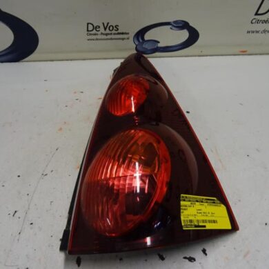 Peugeot 107 1.0 12V Achterlicht rechts 2013 1607990380