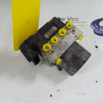Citroen Picasso 1.6i 16V ABS pump NFU 2006 4541J5