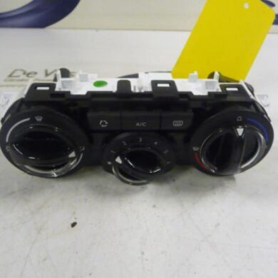 Peugeot 208  Heater control panel 2012 9672248380