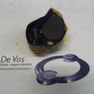 Citroen Saxo 1.1i X,SX Front seatbelt, left 2000 8973HH