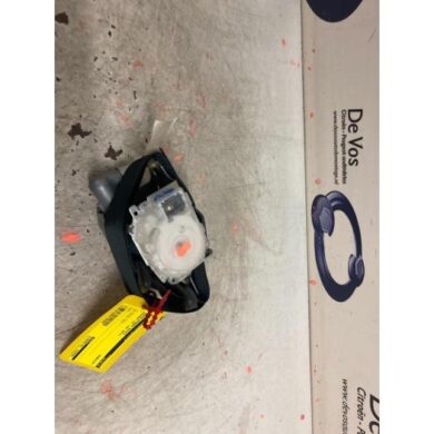 Peugeot 107 1.0 12V Gordelspanner rechts 2011 8974LJ