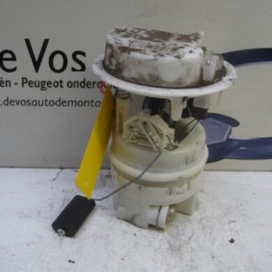 Peugeot 307 1.6 16V Electric fuel pump NFU 2005 1525T9