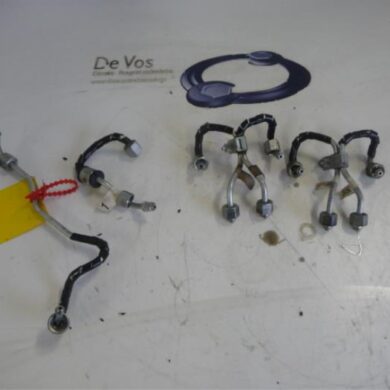 Citroen C5  Fuel line 2011 1570R3-1570Q7-1570Q8-1570Q9