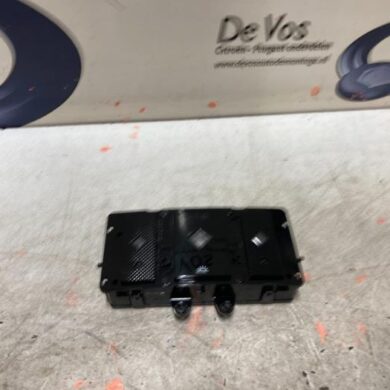DS Automobiles DS7 Crossback  Innenbeleuchtung vorne 2018 9818744780