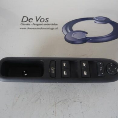 Peugeot 3008 1.6 16V THP 155 Combischakelaar ramen 2010 6490X5