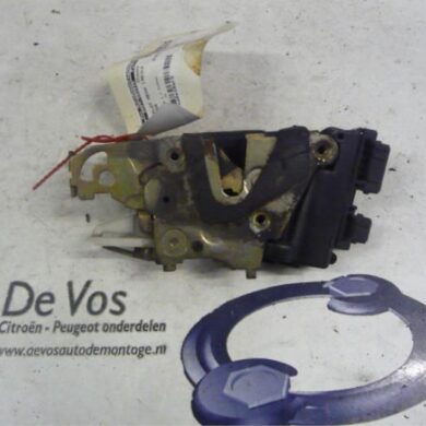 Citroen XM 2.1 TD 12V Door lock mechanism 4-door, front left 1990 96040557