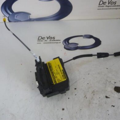 Peugeot 308  Deurslot Mechaniek 4Deurs links-achter 2016 9810310180