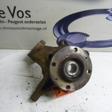 Peugeot 206 1.6 16V Knuckle, front right 2002 364757