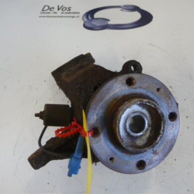 Peugeot 206 1.4 16V Knuckle, front right 2004 364775