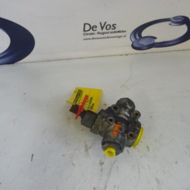 Citroen C5  HD controller (suspension) 2010 5277J7