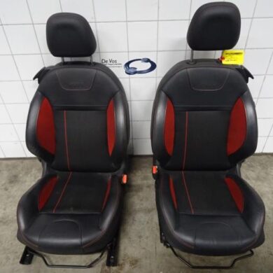 Peugeot 208  Bekleding Set (compleet) 2014