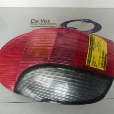 Peugeot 306 1.6i XR,XT,ST Achterlicht links 2001 6350J3