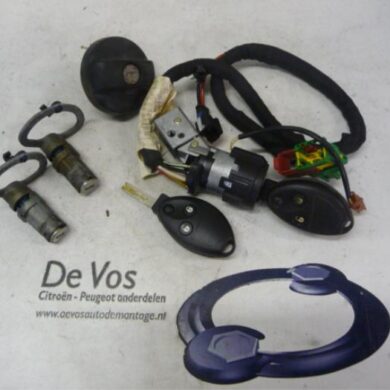 Citroen C8 2.0 HDi 16V Set of cylinder locks (complete) 2005 4162Y3