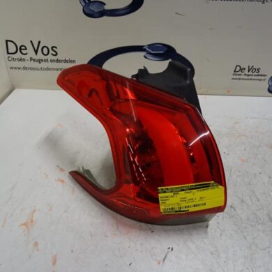 Peugeot 2008  Achterlicht links 2015 9678074280
