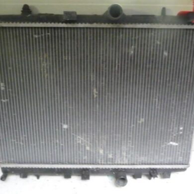 Peugeot 1007 1.6 HDiF 16V Radiator 9HZ 2006 1330P8