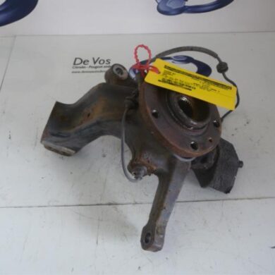 Peugeot 607 2.7 HDi V6 24V Knuckle, front right 2006 364786