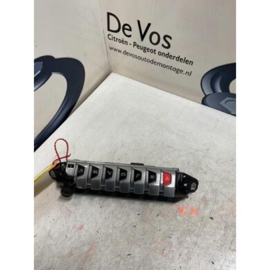 Peugeot 5008 1.5 BlueHDi 130 Switch 2018 98249155DX