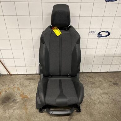 Peugeot 3008 1.6 16V HYbrid 225 Sitz rechts 2019 9812349580-1622708080
