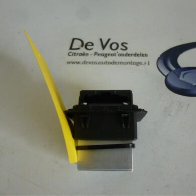 Peugeot 208 1.4 HDi Kachel Weerstand 2013 6441AF