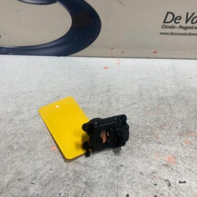 Peugeot 508 1.6 16V Hybrid 225 Heater valve motor 2022