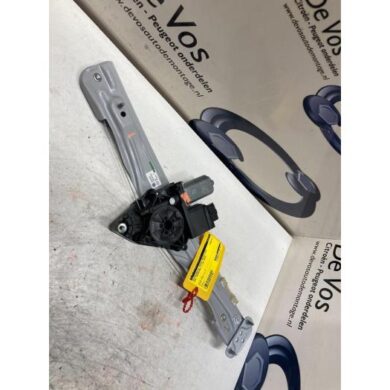 Opel Crossland X  Ruitmechaniek 4Deurs rechts-voor 2020 39187590