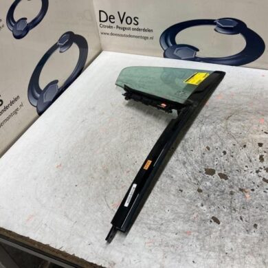 Peugeot 508 1.6 16V THP 165 Rear quarter light, left right 2020 9813153380