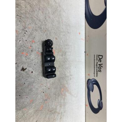 Citroen C4 Picasso  Multi-functional window switch 2019 98319761ZD