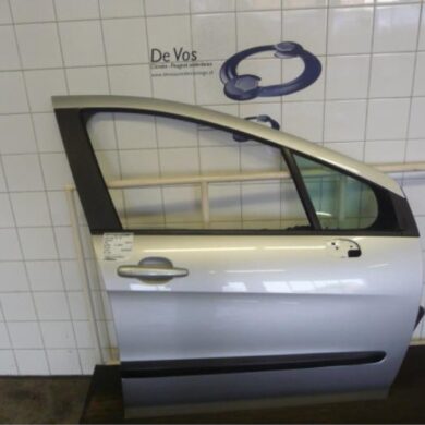 Peugeot 308 1.6 VTI 16V Front door 4-door, right 2010 9004CC