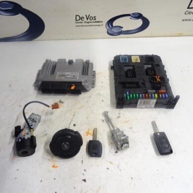 Peugeot Partner 1.6 HDI 90 16V Engine management computer 9HS-9HS9H04 2010 1606921080-1606921180