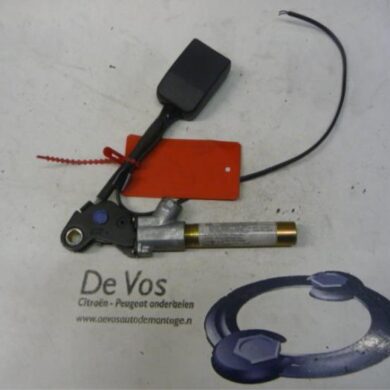 Citroen XM  Gordelspanner links 1998 8972WQ