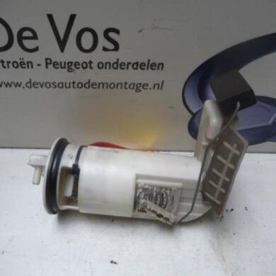 Citroen Saxo 1.1i X,SX Electric fuel pump HDZ 1997 1525E1