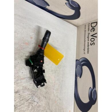 Peugeot 108 1.2 VTi 12V Combischakelaar Stuurkolom 2016 B000901680