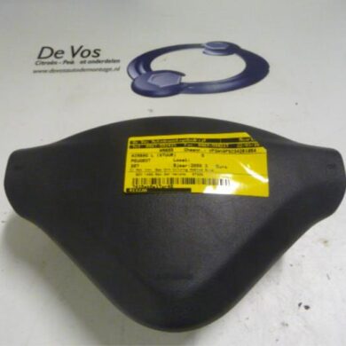 Peugeot 207  Left airbag (steering wheel) 2008 4112JA