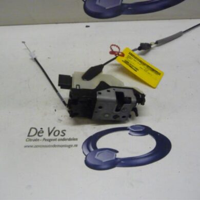 Peugeot 208 1.2 Vti 12V PureTech 82 Deurslot Mechaniek 4Deurs rechts-voor 2013 9688079980