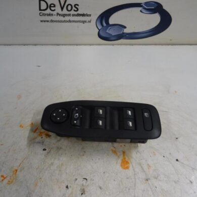 Peugeot 2008  Combischakelaar ramen 2018 98242539ZD