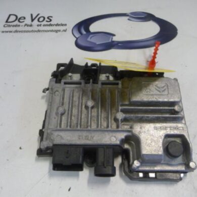 Peugeot 208 1.2 Vti 12V PureTech 82 Module (diversen) 2014 9811207980-9808655680