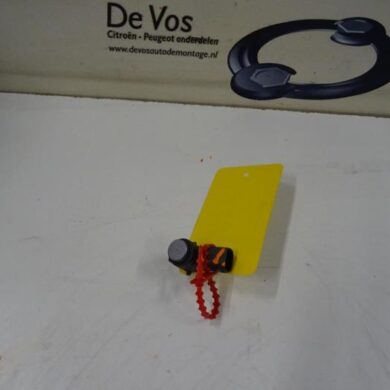 Peugeot 308  PDC Sensor 2016 1608321780