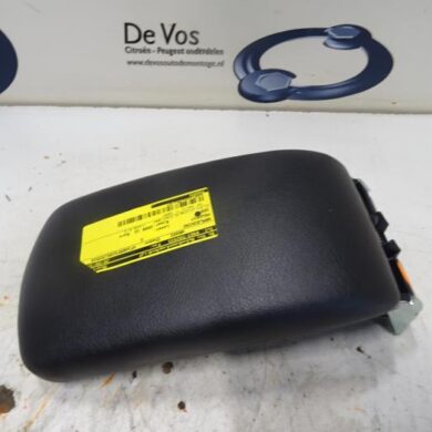 Peugeot 308  Armrest 2009 7589SV