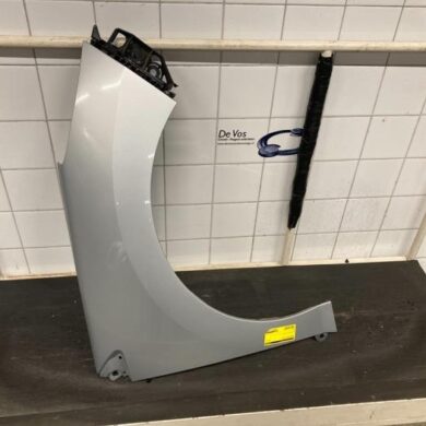 Peugeot 308 1.6 VTI 16V Scherm rechts-voor 2013 7841Y1