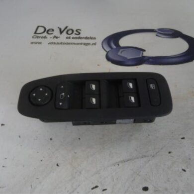 Peugeot 208  Combischakelaar ramen 2015 96749624ZD