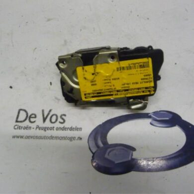 Citroen Xsara  Deurslot Mechaniek 4Deurs rechts-voor 2000 9136J2