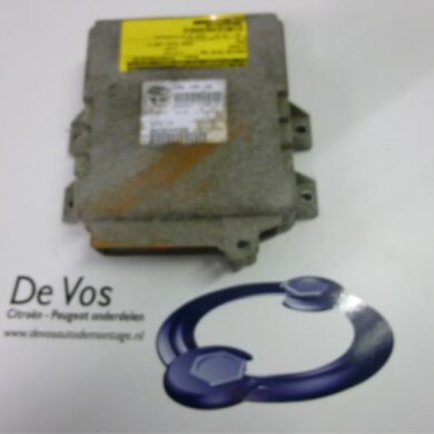 Citroen Saxo 1.4i SX,VSX Engine management computer KFX 1997 19299K