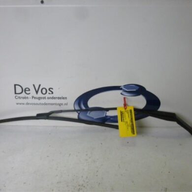Peugeot 508 1.6 e-HDi 16V Front wiper arm 2011 6429JX