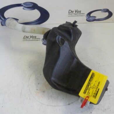 Citroen C4 1.6 16V Ruitensproeiertank voor 2005 6431F8