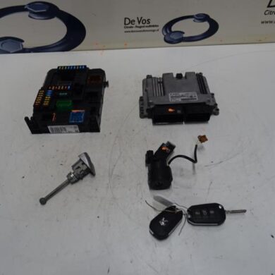 Peugeot 2008  Engine management computer BHY-BHYBH02 2017 1614344680