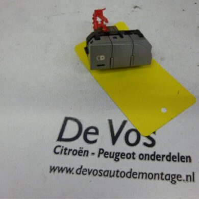 Citroen C5 2.0 HDiF 16V Schakelaar 2009 6490T3