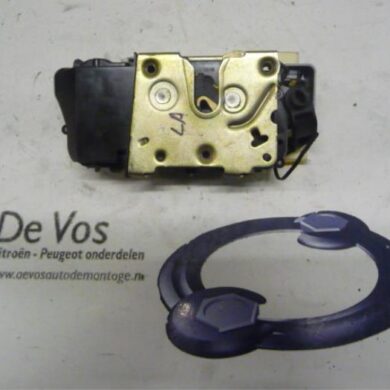 Citroen Xsara  Deurslot Mechaniek 4Deurs links-achter 1998 913769