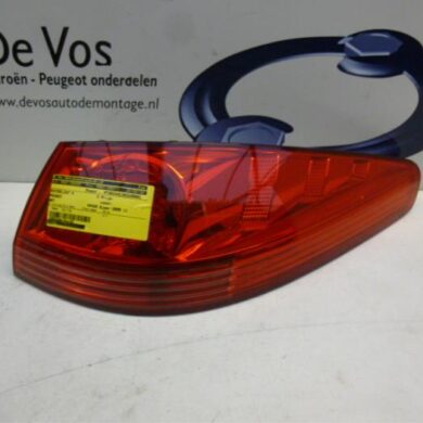 Peugeot 607 2.7 HDi V6 24V Achterlicht rechts 2006 6351CF
